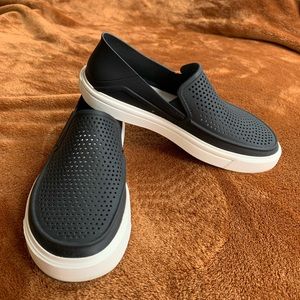 Crocs Slip-Ons, Black, Size 7